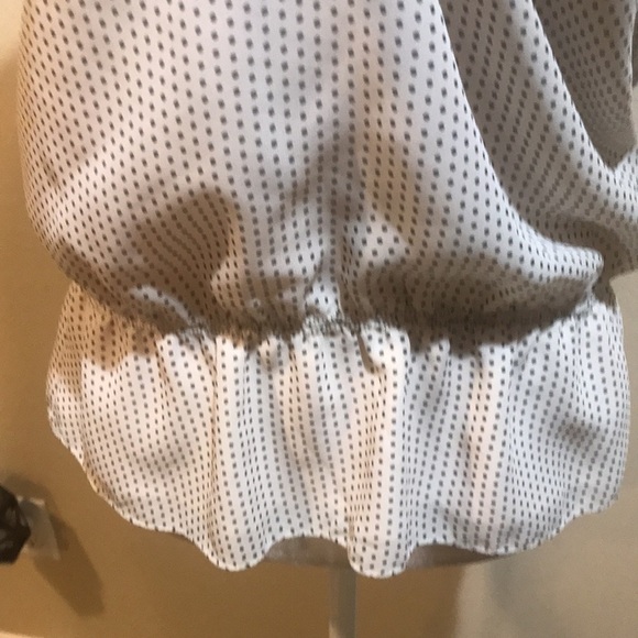 Max Studio Cream with Black Dots Tie Neckline Blouse Elastic Waist-Size L - Picture 6 of 9